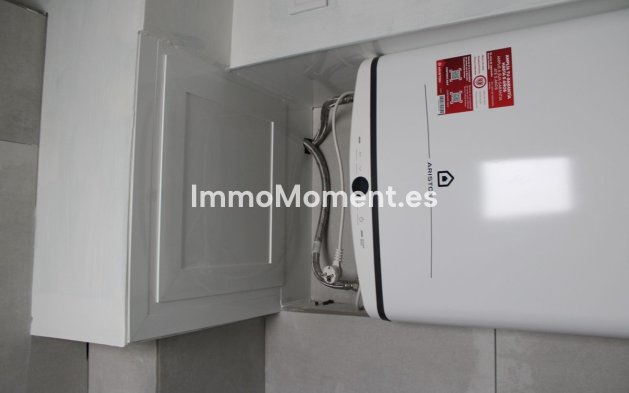 Wiederverkauf - Wohnung -   Inländisch - Alhaurín el Grande Centro