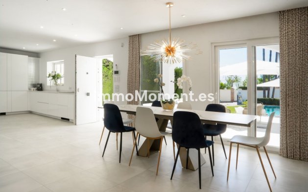 Revente - Villa - Estepona  - Estepona Centro