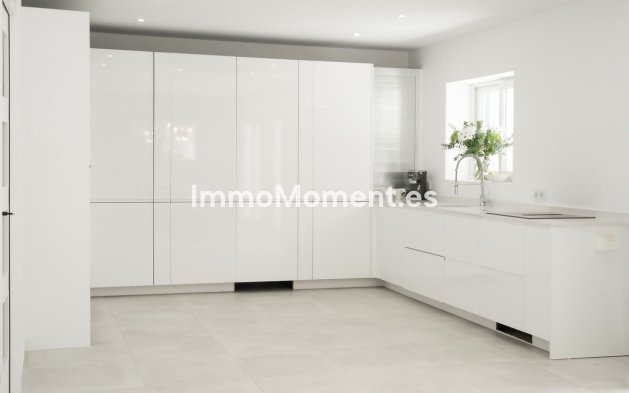 Revente - Villa - Estepona  - Estepona Centro