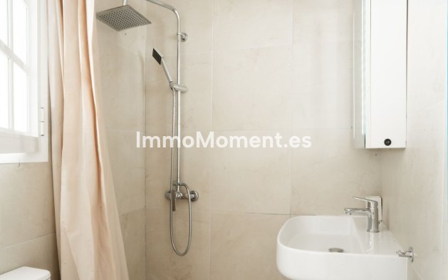 Revente - Villa - Estepona  - Estepona Centro