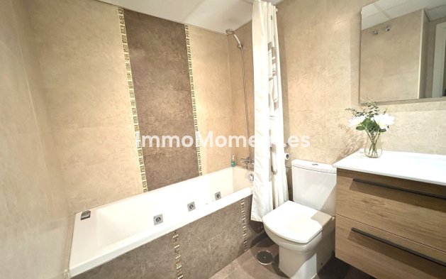 Wiederverkauf - Wohnung - Marbella - Puerto Banús