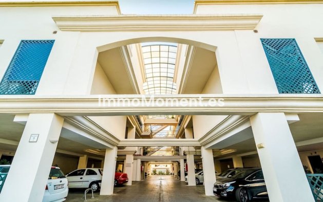 Wiederverkauf - Wohnung - Marbella - Puerto Banús