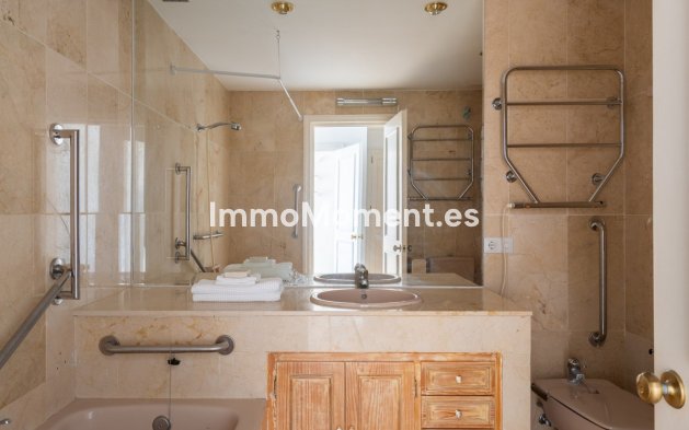 Wiederverkauf - Wohnung - Marbella - Guadalmina Alta