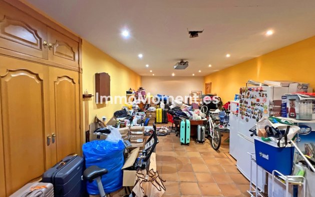 Wiederverkauf - Villa - Marbella - Reserva de Marbella