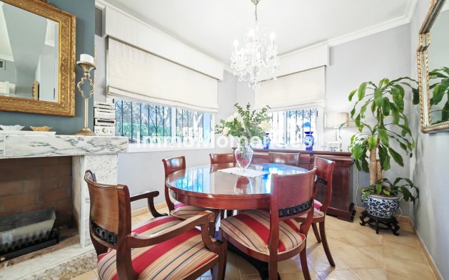 Wiederverkauf - Villa - Marbella - Marbesa