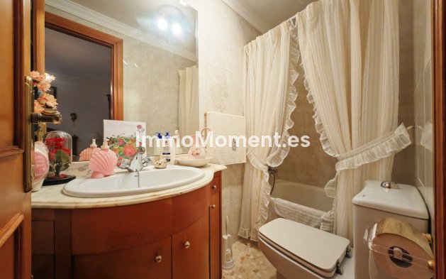 Revente - Maison mitoyenne - Estepona  - Estepona Centro