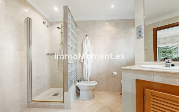 Wiederverkauf - Wohnung - Marbella - Nueva Andalucía