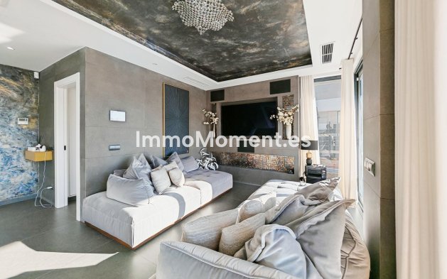 Resale - Villa - Estepona - Valle Romano