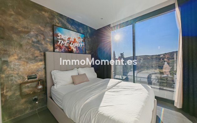 Resale - Villa - Estepona - Valle Romano