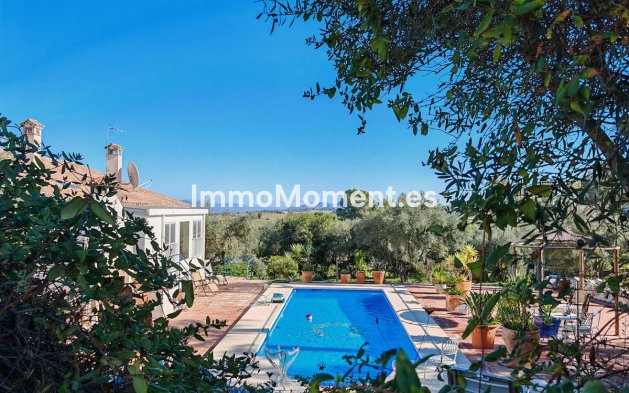 Reventa - Casa de campo - Interior  - Coín