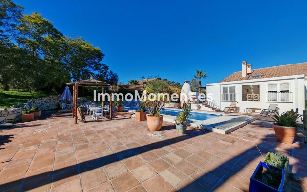 Reventa - Casa de campo - Interior  - Coín