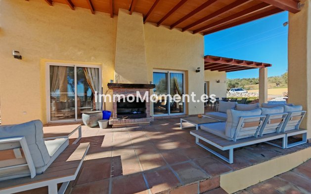 Reventa - Casa de campo - Interior  - Coín