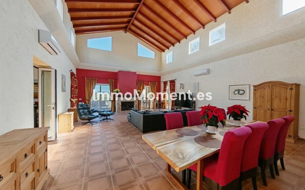 Reventa - Casa de campo - Interior  - Coín