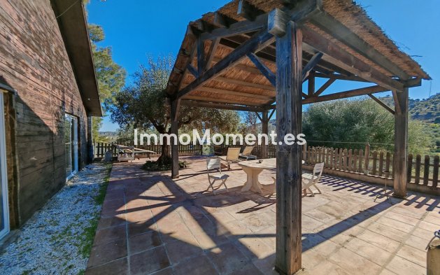 Reventa - Casa de campo - Interior  - Coín