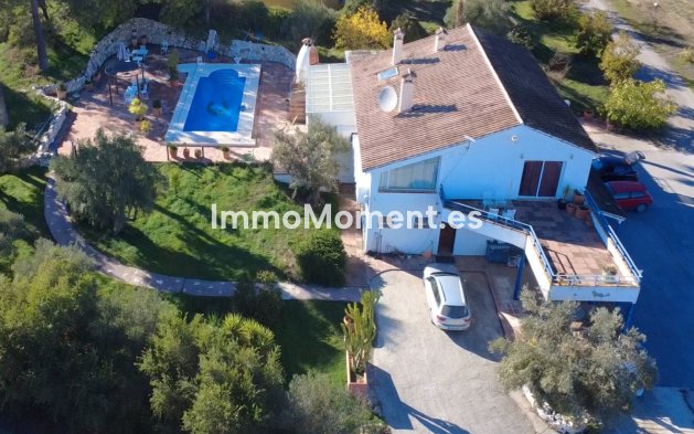 Reventa - Casa de campo - Interior  - Coín