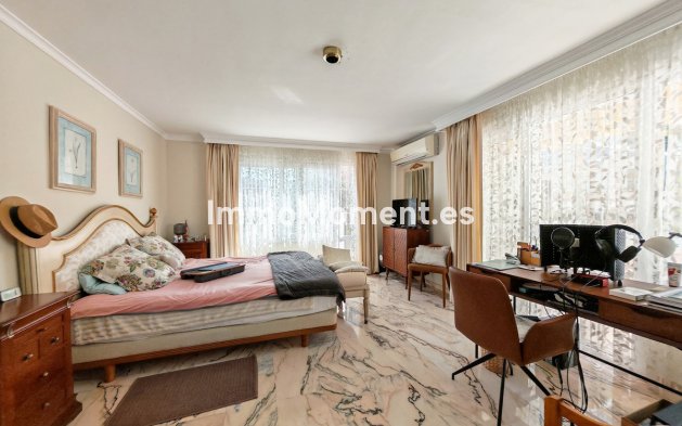 Wiederverkauf - Villa - Benalmadena - Benalmadena Centro