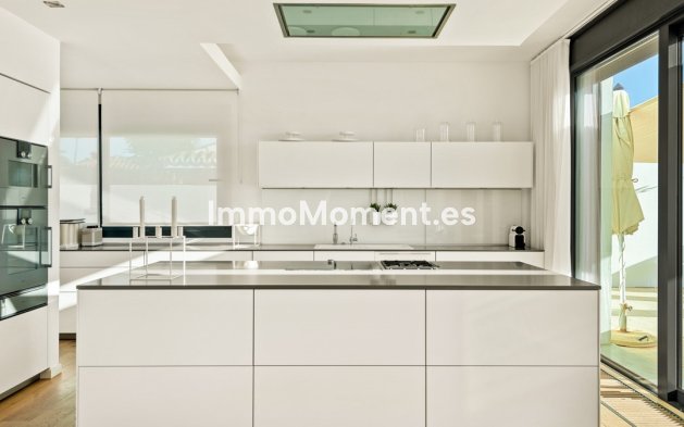 Wiederverkauf - Freistehende Villa - Marbella - Costabella