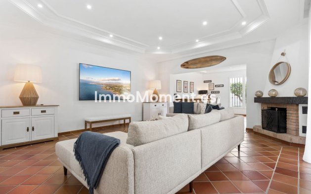 Resale - Villa - Marbella - Las Chapas