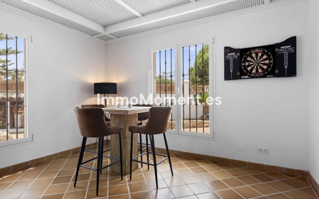Resale - Villa - Marbella - Las Chapas
