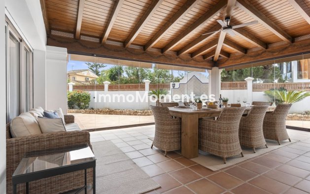 Resale - Villa - Marbella - Las Chapas