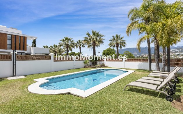 Resale - Villa - Marbella - Las Chapas