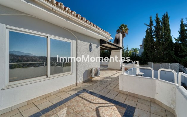 Resale - Villa - Marbella - Nueva Andalucía