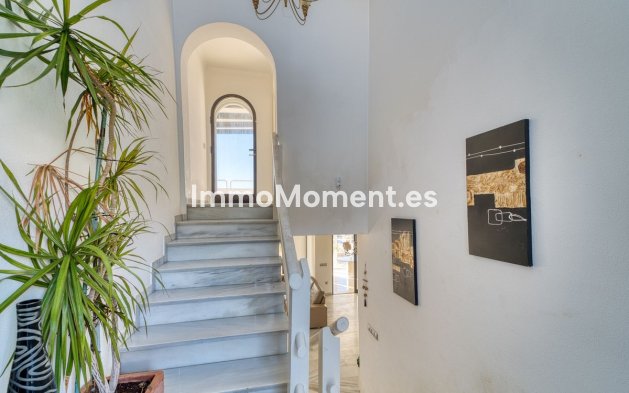 Resale - Villa - Marbella - Nueva Andalucía
