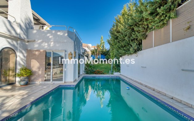 Resale - Villa - Marbella - Nueva Andalucía