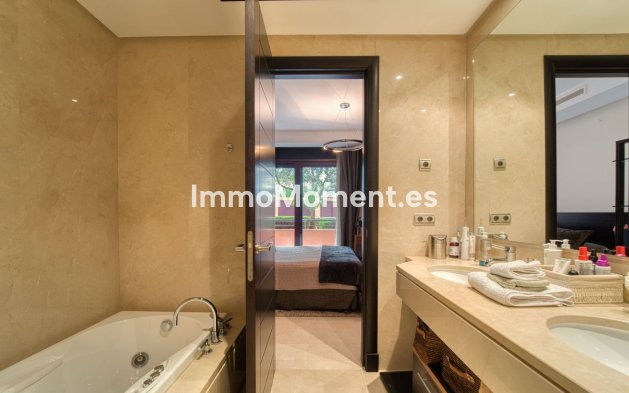 Wiederverkauf - Wohnung - Marbella - Nueva Andalucía