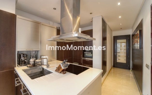 Wiederverkauf - Wohnung - Marbella - Nueva Andalucía