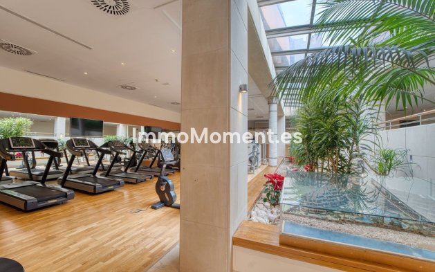 Wiederverkauf - Wohnung - Marbella - Nueva Andalucía