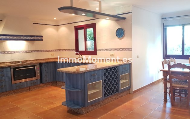 Wiederverkauf - Villa - Marbella - Sierra Blanca