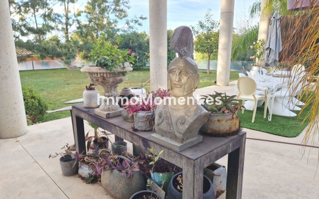 Wiederverkauf - Villa - Estepona  - Estepona Centro