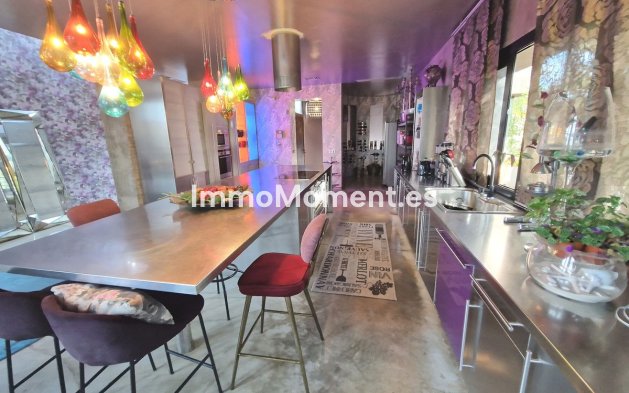 Wiederverkauf - Villa - Estepona  - Estepona Centro