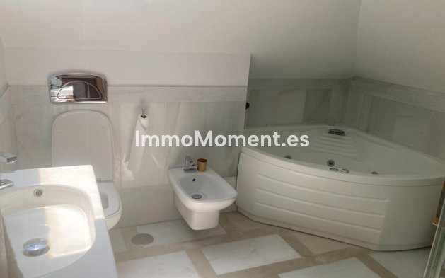 Revente - Maison mitoyenne - Estepona  - Estepona Centro