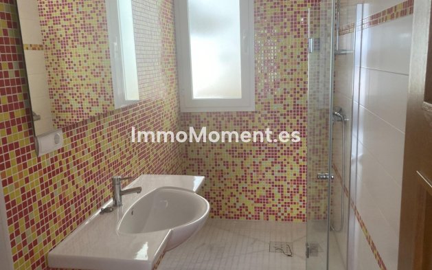 Revente - Maison mitoyenne - Estepona  - Estepona Centro