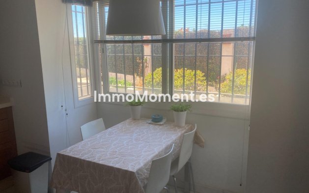 Revente - Maison mitoyenne - Estepona  - Estepona Centro