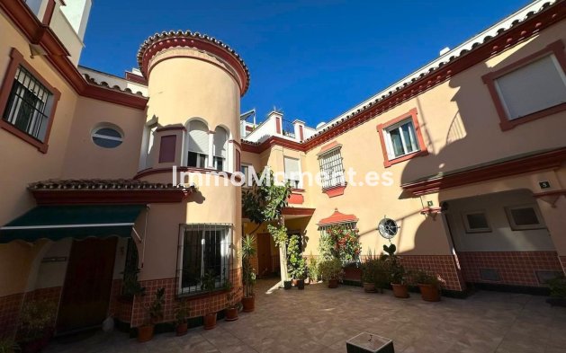 Wiederverkauf - Reihenhaus - Estepona  - Estepona Centro