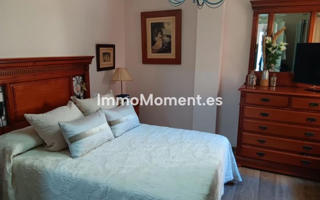 Wiederverkauf - Wohnung - Estepona  - Estepona Centro
