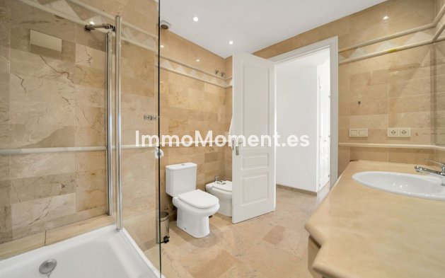 Wiederverkauf - Wohnung - Marbella - Elviria