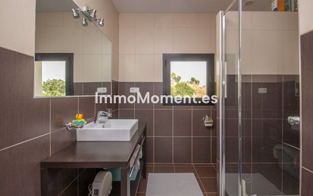 Wiederverkauf - Villa - Marbella - La Mairena