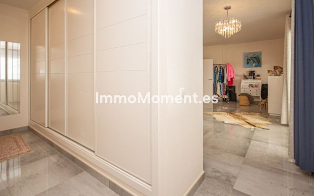 Wiederverkauf - Villa - Marbella - La Mairena