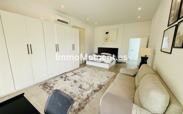 Resale - Villa - Benahavís - Benahavís Centro