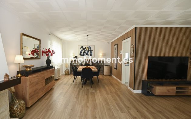 Wiederverkauf - Villa - La Nucía - La Nucia Centro