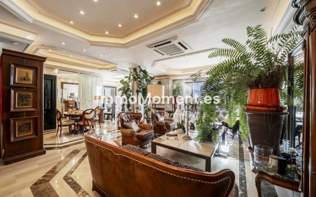 Wiederverkauf - Wohnung - Marbella - Puerto Banús