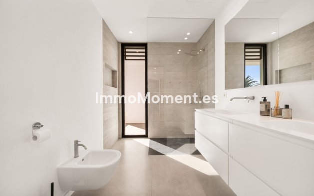 Wiederverkauf - Villa - Estepona  - New Golden Mile