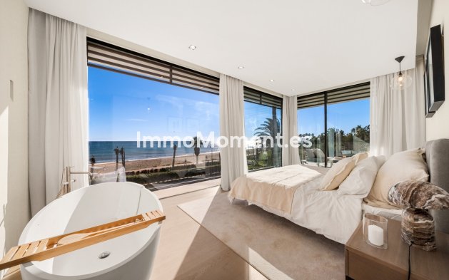 Wiederverkauf - Villa - Estepona  - New Golden Mile