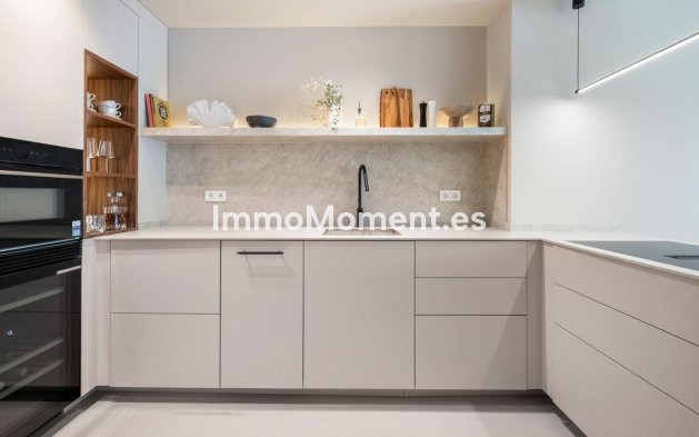 Resale - Apartment - Benahavís - La Quinta