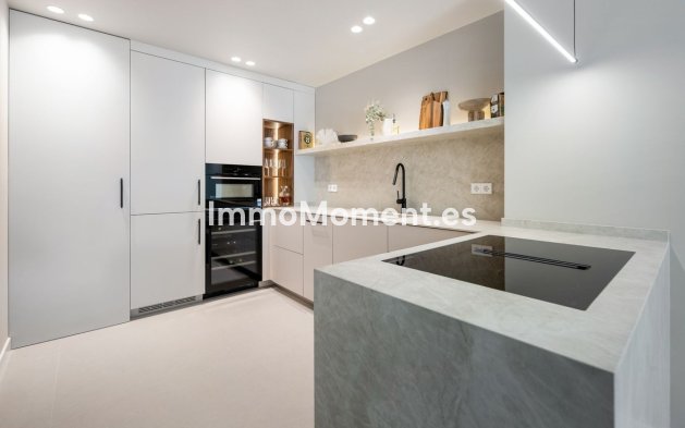 Resale - Apartment - Benahavís - La Quinta