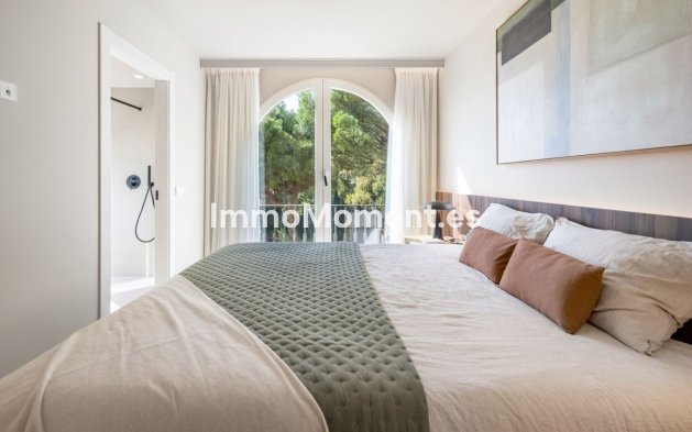 Resale - Apartment - Benahavís - La Quinta